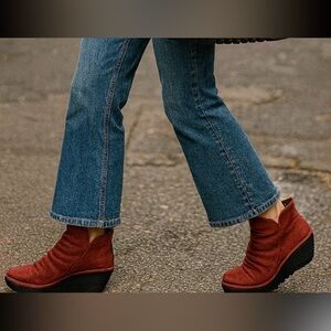 Fly London wedge red/burgundy suede zipper ankle boot